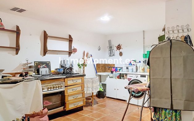 Resale - Villa - Fuengirola - Fuengirola Centro