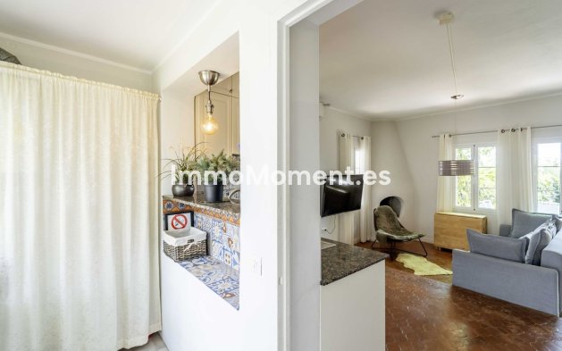 Resale - Villa - Fuengirola - Fuengirola Centro