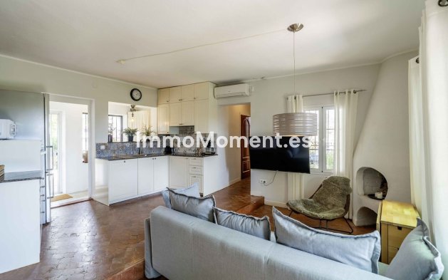 Resale - Villa - Fuengirola - Fuengirola Centro