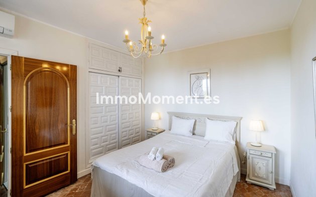 Resale - Villa - Fuengirola - Fuengirola Centro
