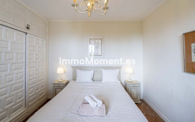 Resale - Villa - Fuengirola - Fuengirola Centro