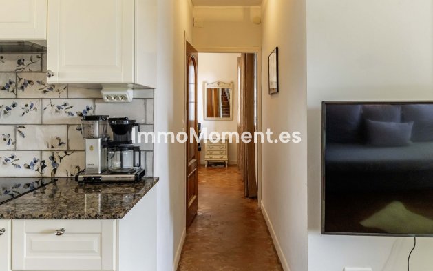 Resale - Villa - Fuengirola - Fuengirola Centro