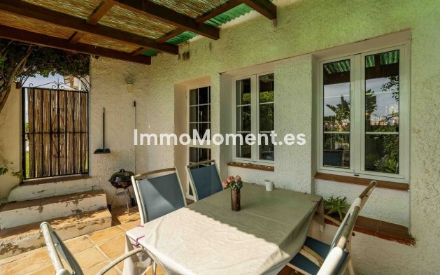 Resale - Villa - Fuengirola - Fuengirola Centro