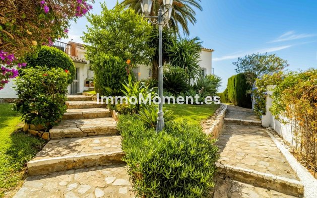 Resale - Villa - Fuengirola - Fuengirola Centro
