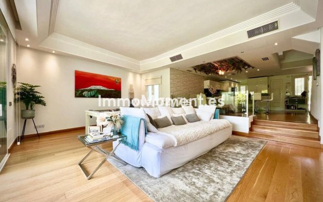 Wiederverkauf - Reihenhaus - Estepona  - Estepona Centro