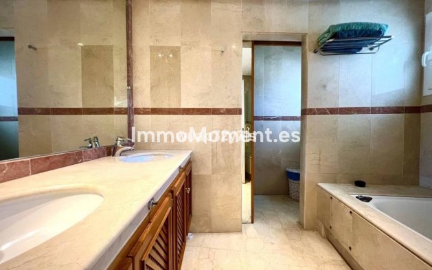 Wiederverkauf - Reihenhaus - Estepona  - Estepona Centro