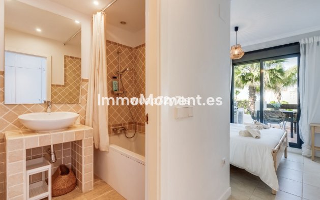 Wiederverkauf - Wohnung - Estepona  - Selwo