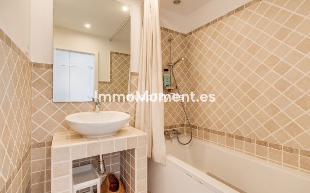 Wiederverkauf - Wohnung - Estepona  - Selwo