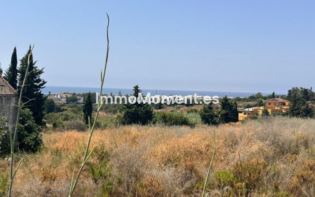 Wiederverkauf - Land - Estepona  - Estepona Centro