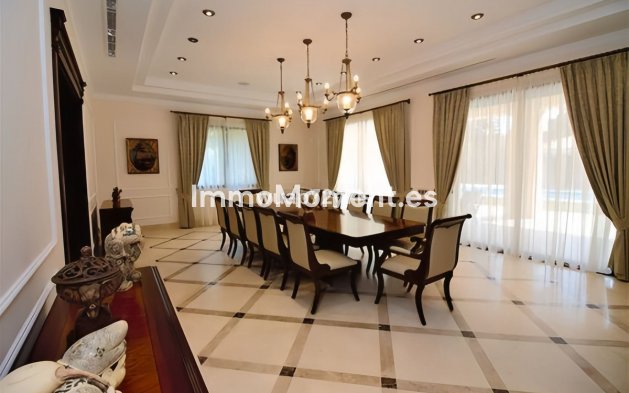 Reventa - Villa - Marbella - Guadalmina Baja