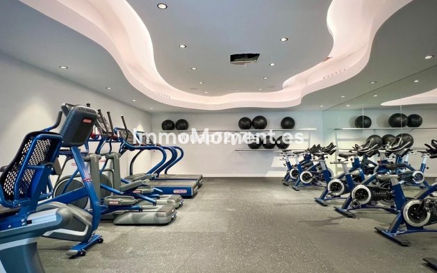 Revente - Appartement - Estepona  - Estepona Centro