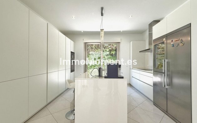 Wiederverkauf - Villa - Sotogrande