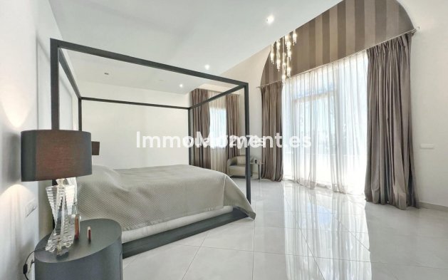 Wiederverkauf - Villa - Sotogrande