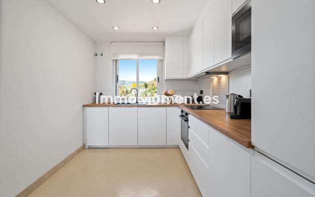 Revente - Appartement - Estepona  - Selwo