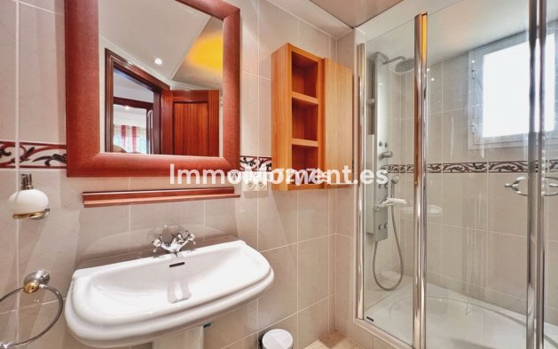 Revente - Villa - Marbella - Costabella