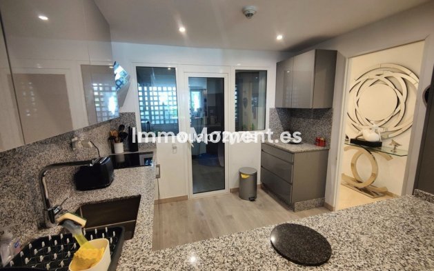Wiederverkauf - Wohnung - Marbella - Puerto Banús