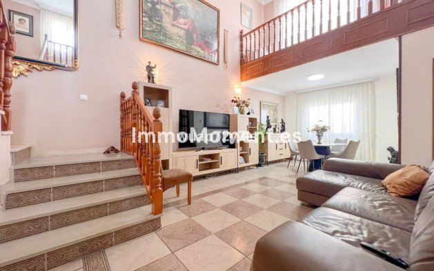 Reventa - Villa - Estepona  - Estepona Centro