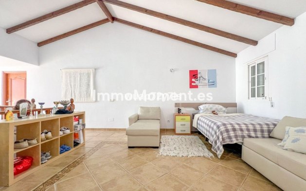 Reventa - Villa - Estepona  - Estepona Centro