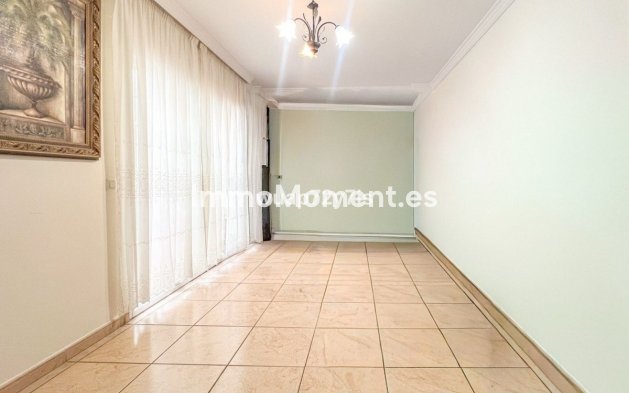 Reventa - Villa - Estepona  - Estepona Centro