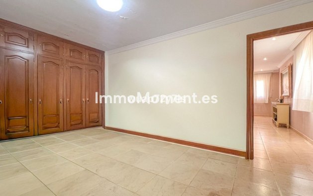 Reventa - Villa - Estepona  - Estepona Centro