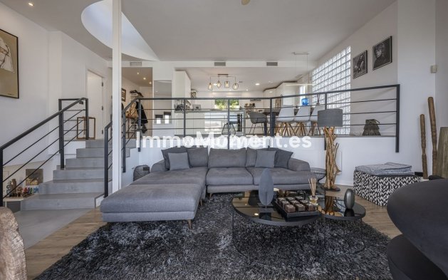 Resale - Villa - Marbella - Guadalmina Alta