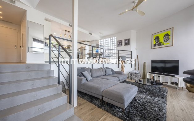 Resale - Villa - Marbella - Guadalmina Alta