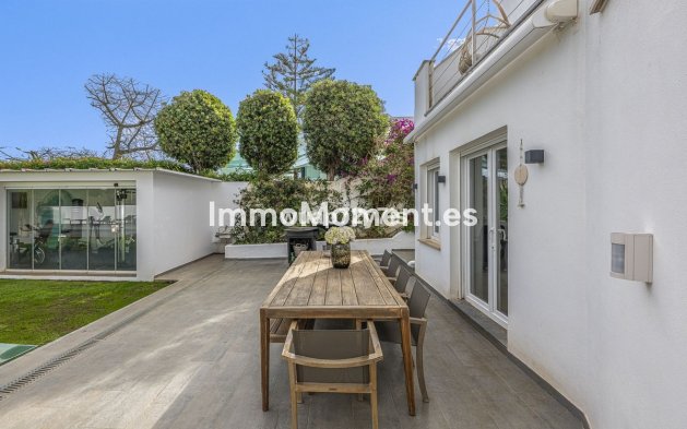 Resale - Villa - Marbella - Guadalmina Alta