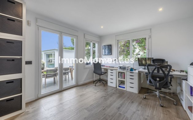 Resale - Villa - Marbella - Guadalmina Alta