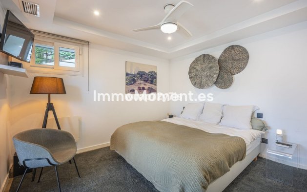 Resale - Villa - Marbella - Guadalmina Alta