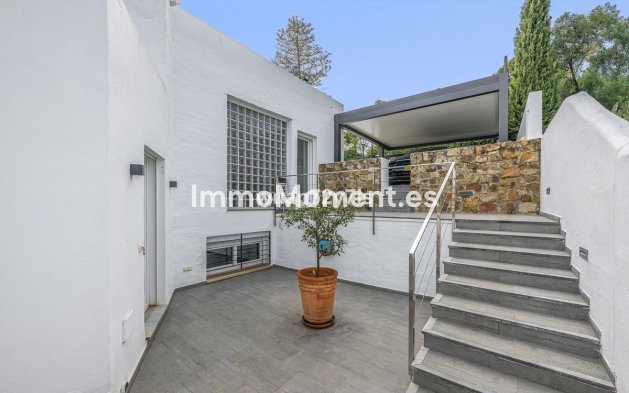Resale - Villa - Marbella - Guadalmina Alta