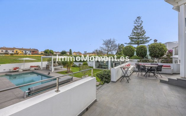 Resale - Villa - Marbella - Guadalmina Alta