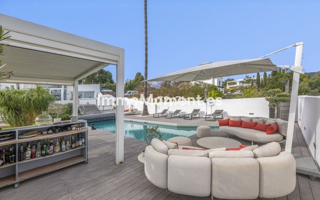 Resale - Villa - Marbella - Guadalmina Alta