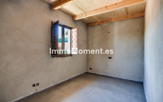 Revente - Maison de campagne - Intérieur                       - Monda