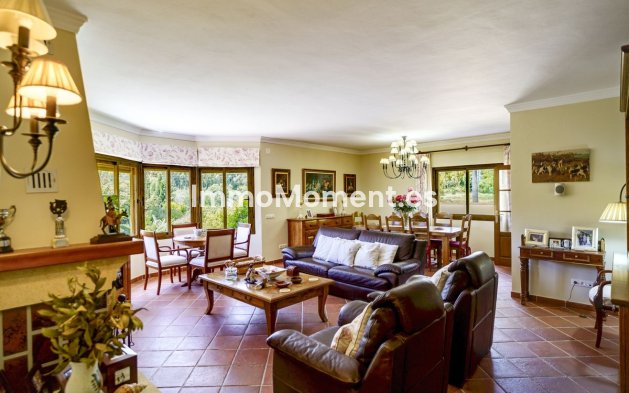 Wiederverkauf - Villa - Benahavís - La Quinta