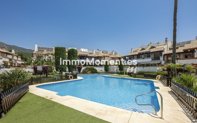 Reventa - Villa - Marbella - Marbella Centro