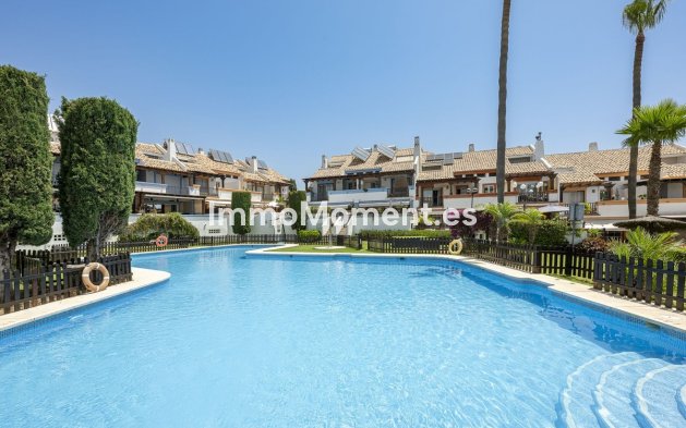 Reventa - Villa - Marbella - Marbella Centro