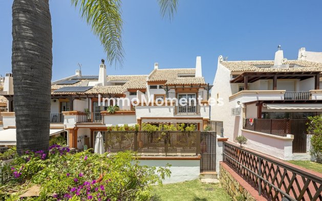 Reventa - Villa - Marbella - Marbella Centro
