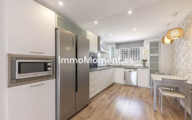 Reventa - Villa - Marbella - Marbella Centro