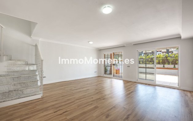 Reventa - Villa - Marbella - Marbella Centro