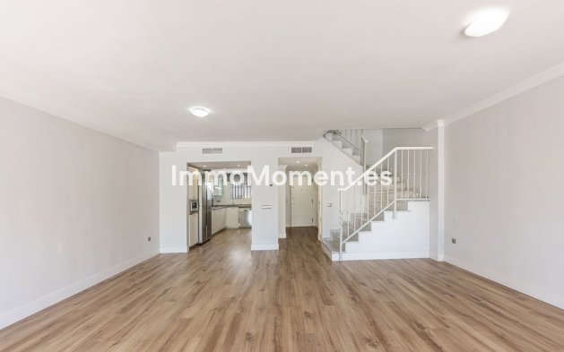 Reventa - Villa - Marbella - Marbella Centro