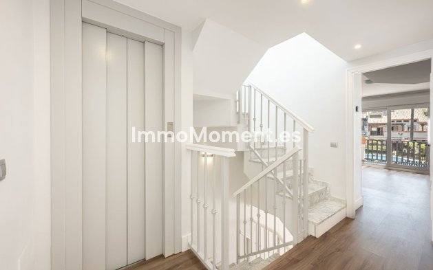 Reventa - Villa - Marbella - Marbella Centro