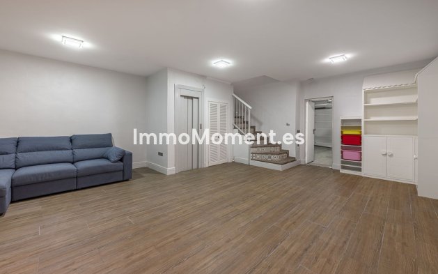 Reventa - Villa - Marbella - Marbella Centro