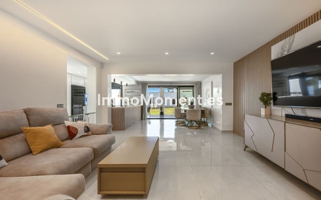 Wiederverkauf - Villa - Estepona  - New Golden Mile