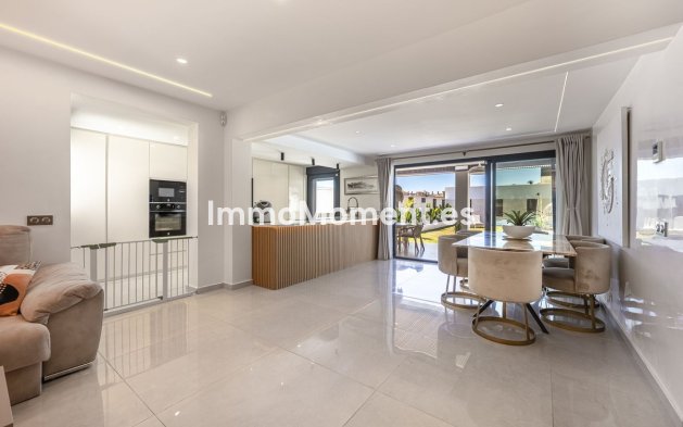 Wiederverkauf - Villa - Estepona  - New Golden Mile