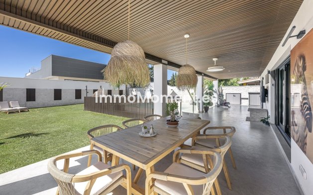 Wiederverkauf - Villa - Estepona  - New Golden Mile