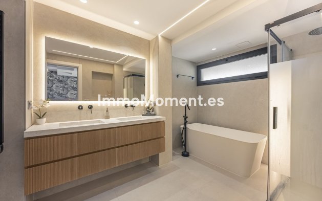 Wiederverkauf - Villa - Estepona  - New Golden Mile