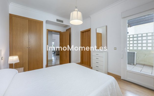 Revente - Appartement - Estepona  - Estepona Centro