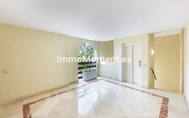 Revente - Appartement - Estepona  - Estepona Centro