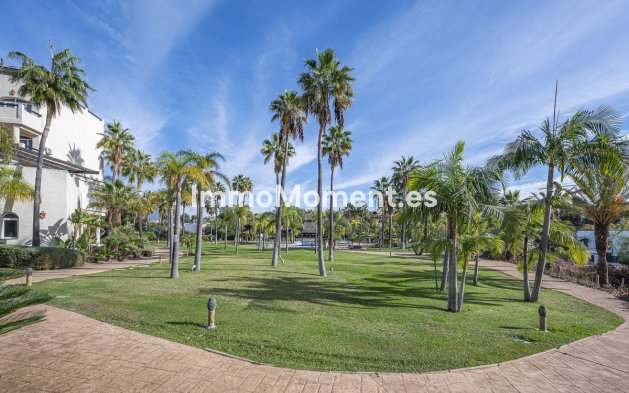 Revente - Appartement - Estepona  - Estepona Centro