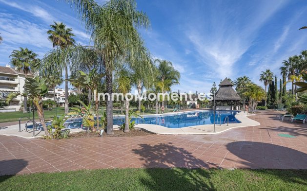 Revente - Appartement - Estepona  - Estepona Centro